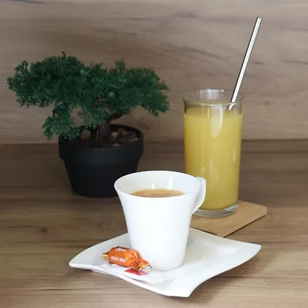 Deluxe 公寓 亚伊采